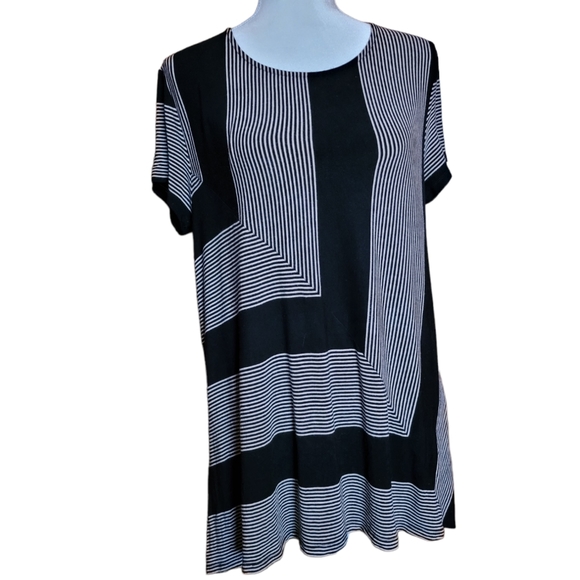 Cable and Gauge Women's Pullover Top Short Sleeves Sz XL - Picture 1 of 6